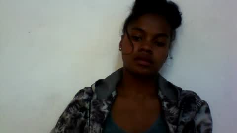 elodie228680 online show from June 2026 01:28:02 PM