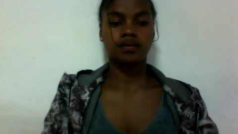 elodie228680 online show from June 2026 06:08:02 AM