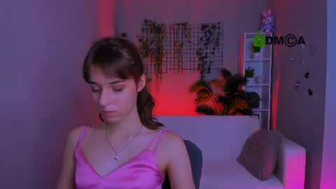 Snapshot of elodie_crystal chatting on July 2026 11:15:01 AM Ella online show from July 2026 11:15:01 AM
