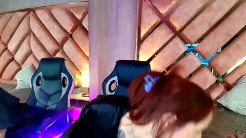 Elodie  online show from April 2026 12:26:01 PM