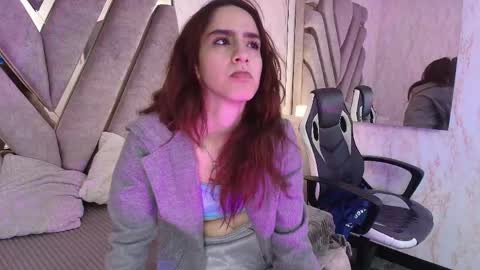Elodie  online show from May 2026 11:59:02 AM