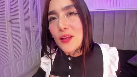 Elodie  online show from September 2025 01:29:02 AM