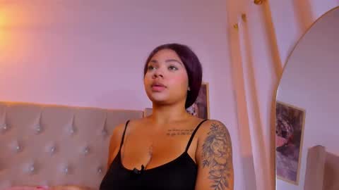 Maya online show from October 2025 10:01:01 AM