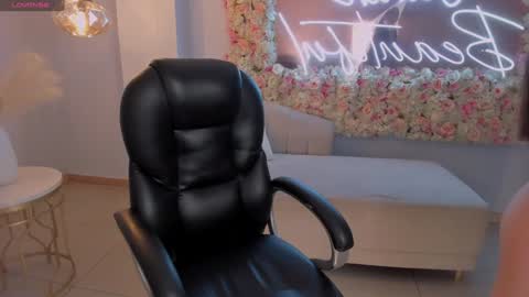 ELOISA OLIVERO online show from February 2025 12:02:02 PM