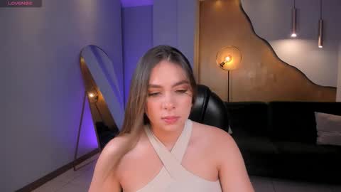 ELOISA OLIVERO online show from December 2025 07:30:02 PM