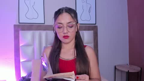 EloiseQuinn online show from September 2025 01:04:01 PM