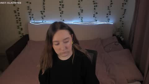 Ela give me a thumbs up if you like it  and this is important for the development of the account online show from March 2026 07:52:01 PM