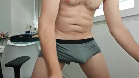 elrubiyo25 online show from July 2026 12:33:01 PM