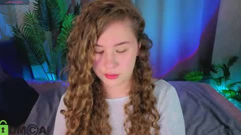Snapshot of elsie_cutties chatting on May 2026 01:11:02 AM Elsie online show from May 2026 01:11:02 AM