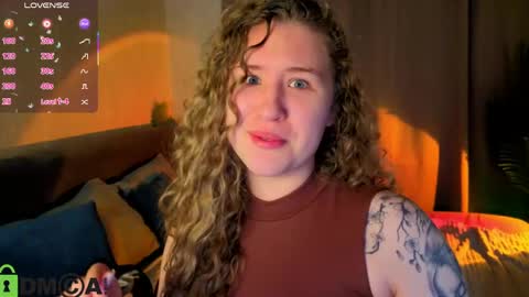 Snapshot of elsie_cutties chatting on May 2026 01:14:02 AM Elsie online show from May 2026 01:14:02 AM