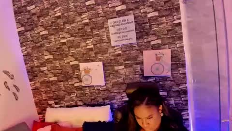 elsiemorrison online show from September 2025 12:59:02 PM