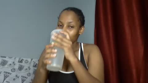 Snapshot of elsysmiley chatting on February 2025 03:54:02 AM elsysmile online show from February 2025 03:54:02 AM