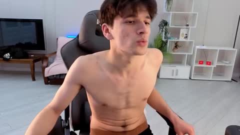 Elvano online show from September 2025 08:08:01 AM