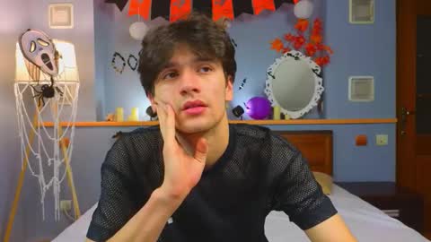 Elvano online show from November 2025 07:31:01 AM