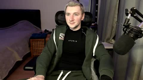 Elvin Vaenight online show from November 2025 11:42:02 PM