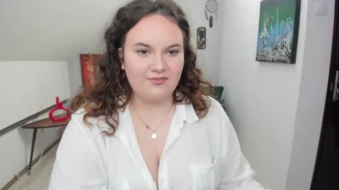 Snapshot of elvirajones chatting on March 2026 12:00:01 PM elvirajones online show from March 2026 12:00:01 PM