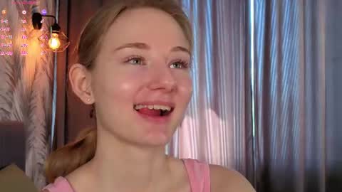 Snapshot of elvyrose chatting on August 2026 06:27:02 AM Alex online show from August 2026 06:27:02 AM