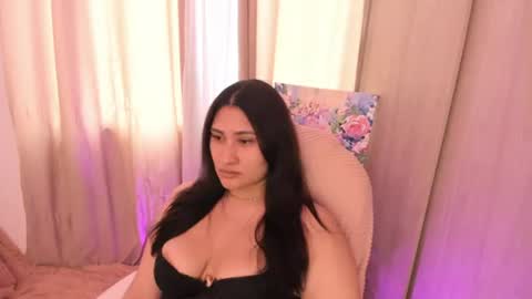 Snapshot of elyross_ chatting on June 2026 09:04:01 PM Ross online show from June 2026 09:04:01 PM