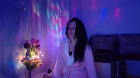 Elisa online show from February 2025 10:44:02 PM