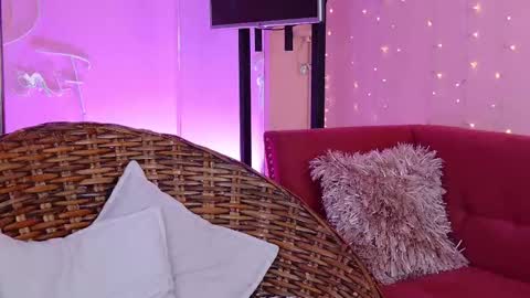 Elysia online show from December 2025 09:10:02 PM