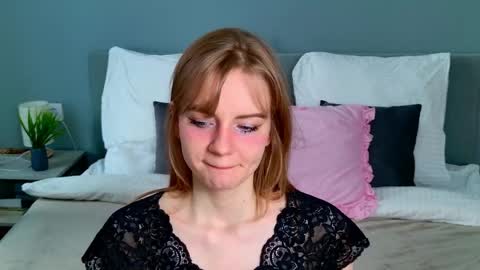 Snapshot of elza_hofffman chatting on May 2026 04:59:01 PM Chloyka online show from May 2026 04:59:01 PM