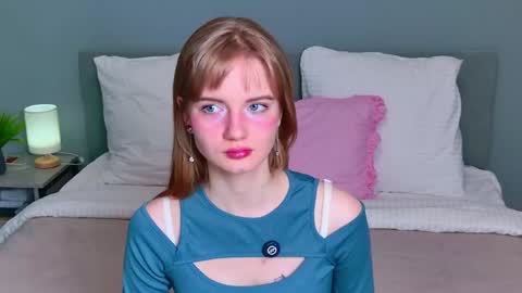Snapshot of elza_hofffman chatting on May 2026 06:38:01 PM Chloyka online show from May 2026 06:38:01 PM