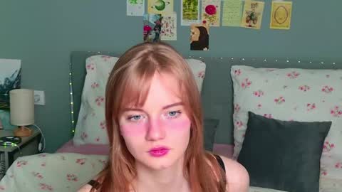 Snapshot of elza_hofffman chatting on June 2026 06:34:02 PM Chloyka online show from June 2026 06:34:02 PM
