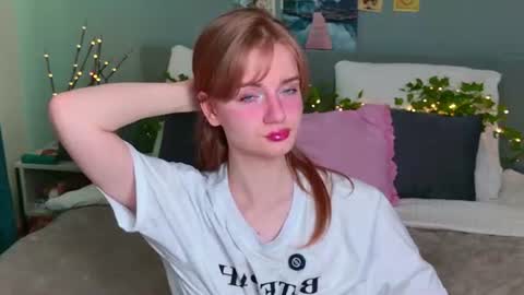 Snapshot of elza_hofffman chatting on June 2026 05:26:02 PM Chloyka online show from June 2026 05:26:02 PM