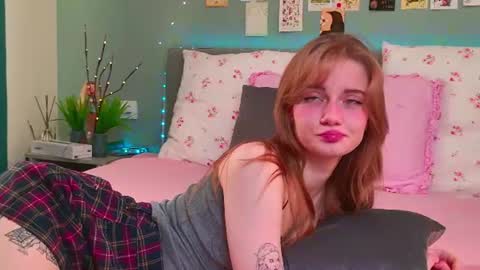 Snapshot of elza_hofffman chatting on July 2026 05:52:01 PM Chloyka online show from July 2026 05:52:01 PM