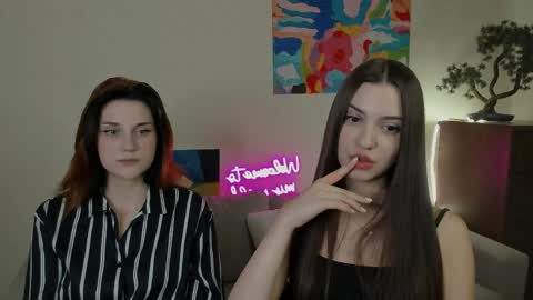 Snapshot of elza_rose chatting on May 2026 10:55:01 AM elza_rose online show from May 2026 10:55:01 AM