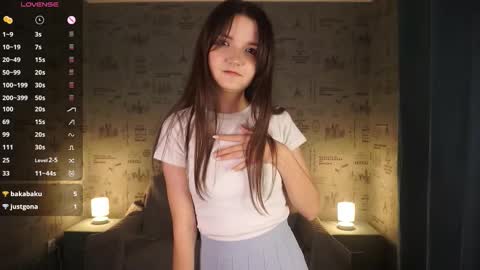  Emily online show from November 2025 07:36:02 PM