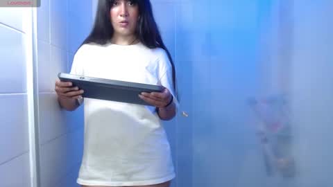 A N D R E A online show from February 2025 01:05:01 AM