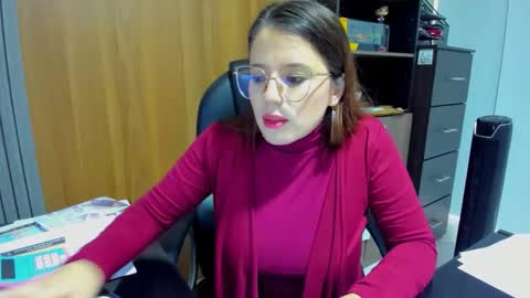 Snapshot of ema_04 chatting on December 2025 08:49:02 PM Estefany Martinez Acua INSTAGRAM ema 04oficial online show from December 2025 08:49:02 PM