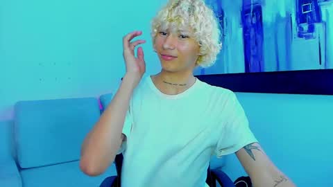 Snapshot of ema__gold1 chatting on April 2026 10:26:02 PM Ema Gold online show from April 2026 10:26:02 PM