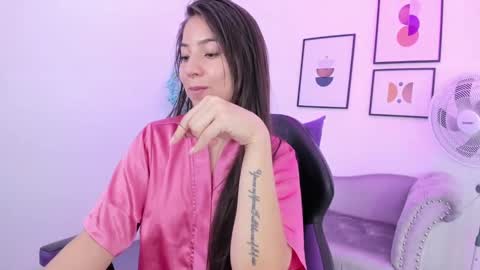 Ema louisx  online show from January 2025 04:50:02 PM