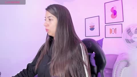 Ema louisx  online show from January 2025 12:16:01 PM