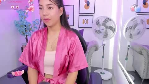 Ema louisx  online show from February 2025 04:50:02 PM