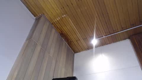 Snapshot of ema_luna_ chatting on October 2025 09:02:01 PM Ema online show from October 2025 09:02:01 PM