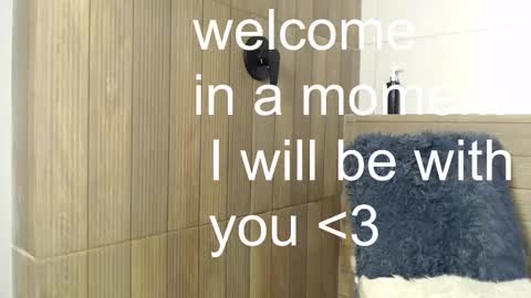 Snapshot of ema_luna_ chatting on October 2025 08:10:01 PM Ema online show from October 2025 08:10:01 PM