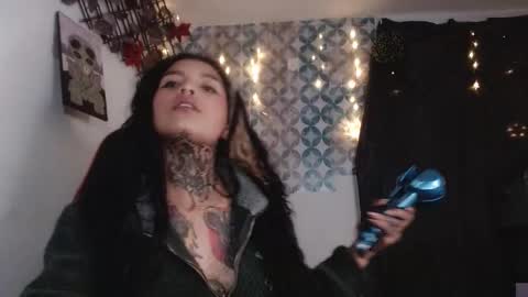 ema_ploxx online show from September 2025 06:24:01 AM