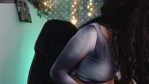 ema_ploxx online show from October 2025 02:52:01 AM