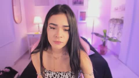 Snapshot of ema_soul chatting on November 2025 09:24:02 PM emma soul online show from November 2025 09:24:02 PM