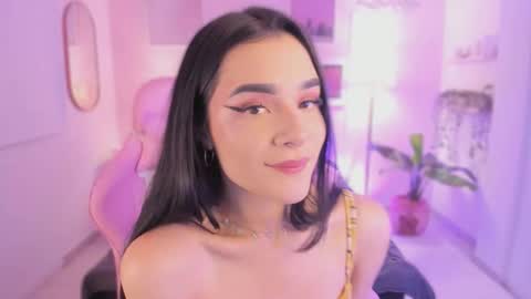 Snapshot of ema_soul chatting on November 2025 08:00:01 PM emma soul online show from November 2025 08:00:01 PM