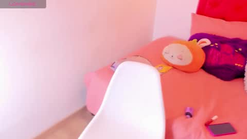 Ema online show from December 2024 08:13:01 PM