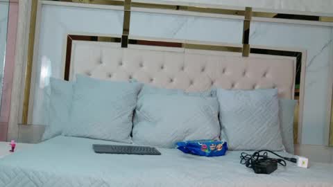 emaa2_sm online show from May 2026 03:04:02 AM