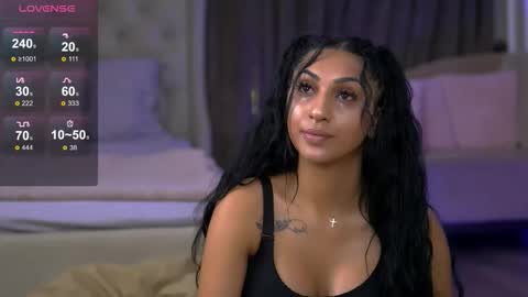 Snapshot of emahallee chatting on September 2025 07:00:01 AM Ema online show from September 2025 07:00:01 AM