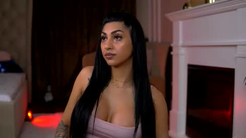 Snapshot of emahallee chatting on February 2026 03:44:02 AM Ema online show from February 2026 03:44:02 AM