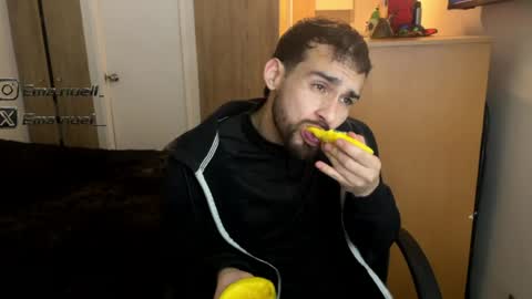 emanuell___ online show from June 2026 10:56:02 PM