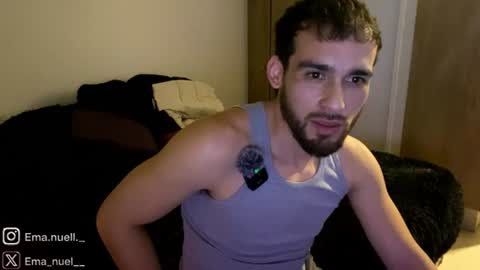 Snapshot of emanuell___ chatting on June 2026 05:01:02 AM emanuell___ online show from June 2026 05:01:02 AM