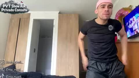 Snapshot of emanuell___ chatting on July 2026 07:01:02 PM emanuell___ online show from July 2026 07:01:02 PM